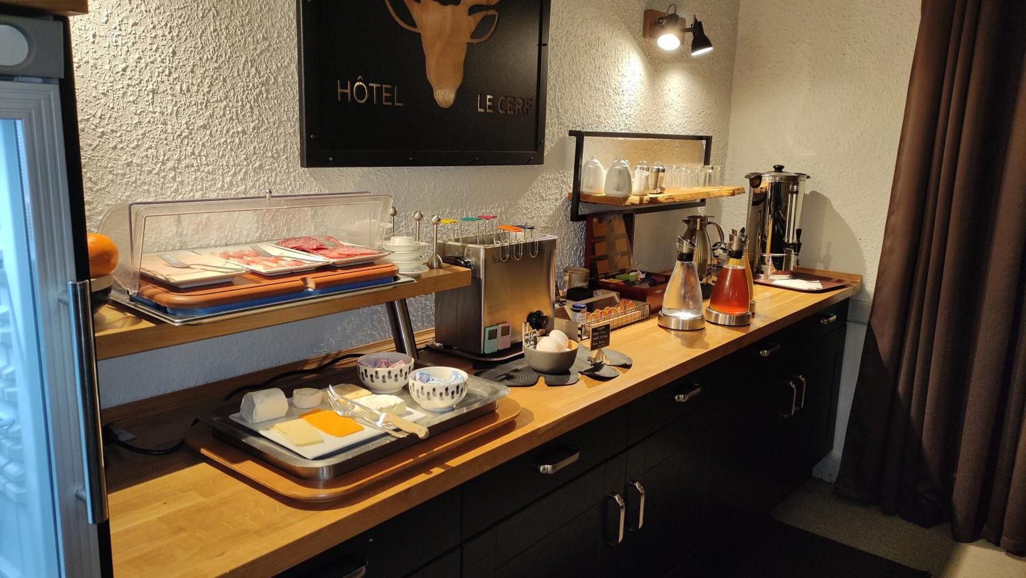 Logis Hotel Le Cerf Briare Kültér fotó