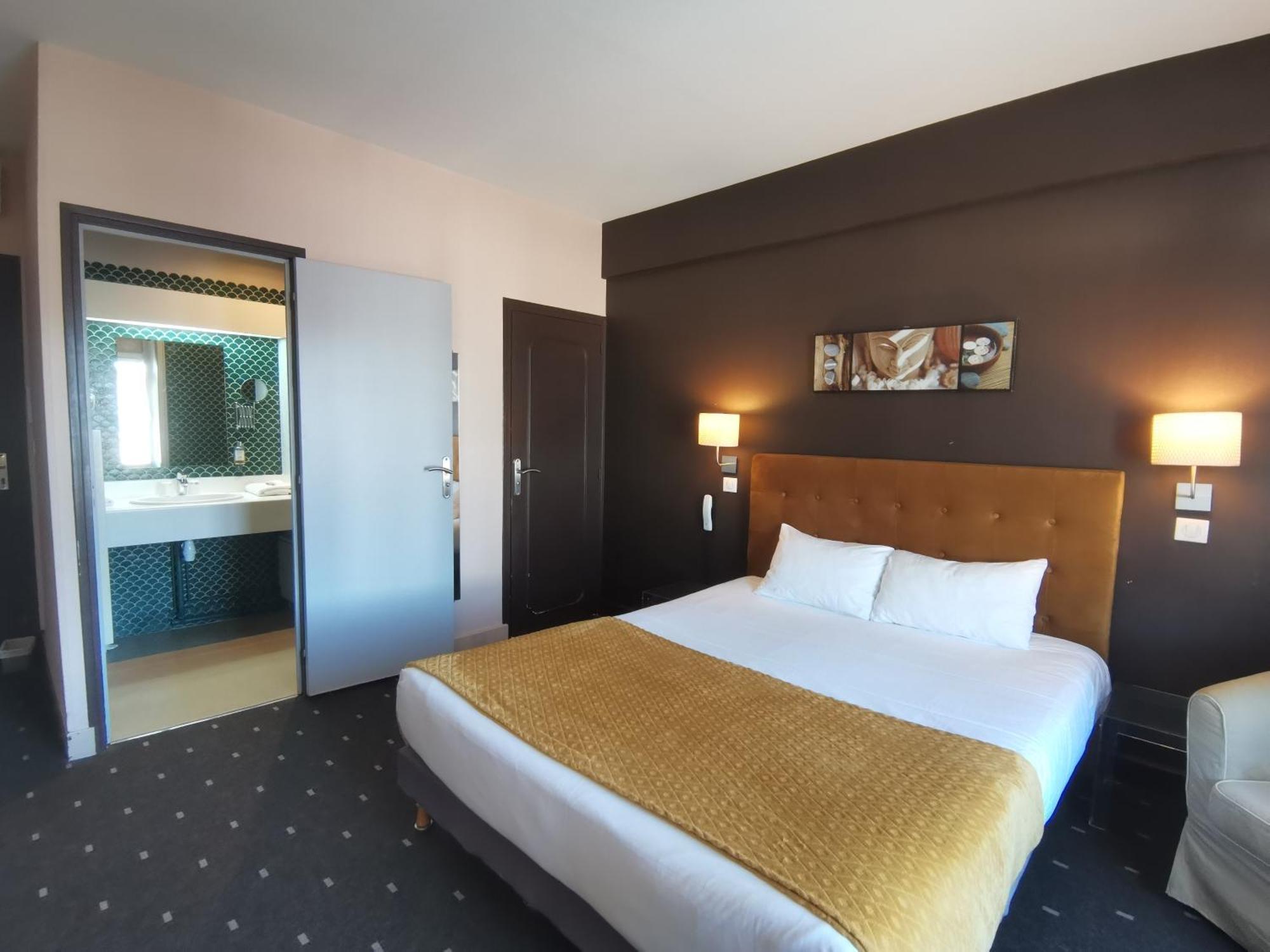 Logis Hotel Le Cerf Briare Kültér fotó