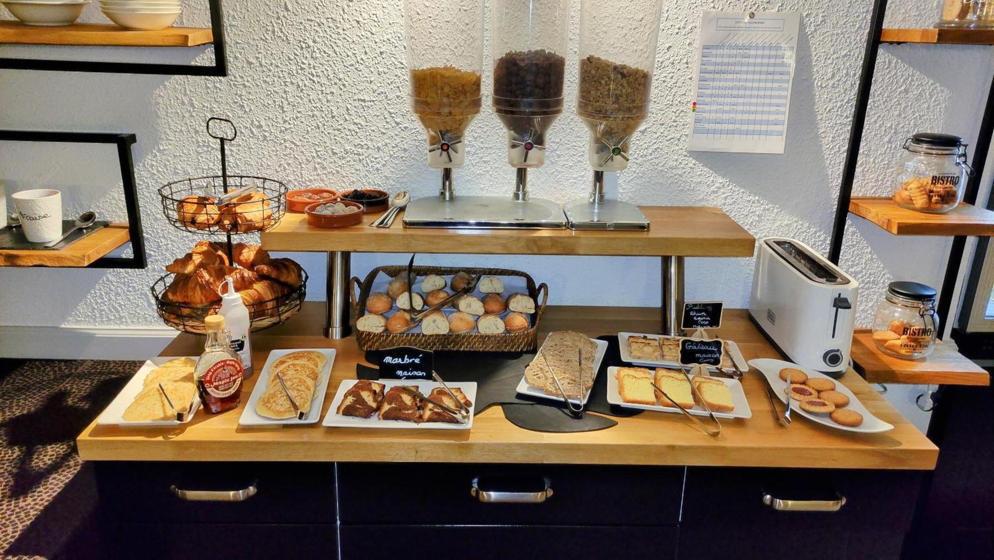 Logis Hotel Le Cerf Briare Kültér fotó