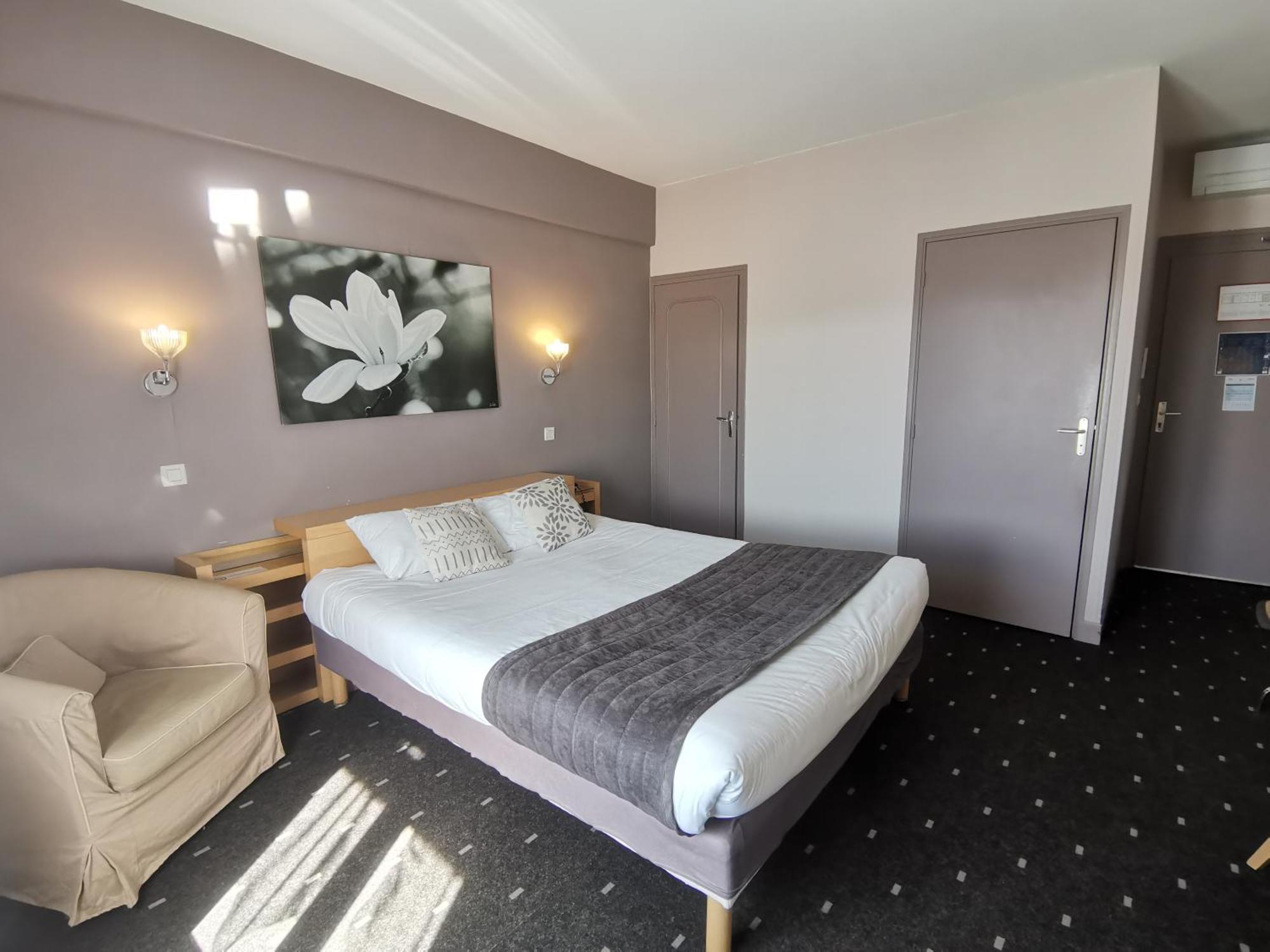 Logis Hotel Le Cerf Briare Kültér fotó