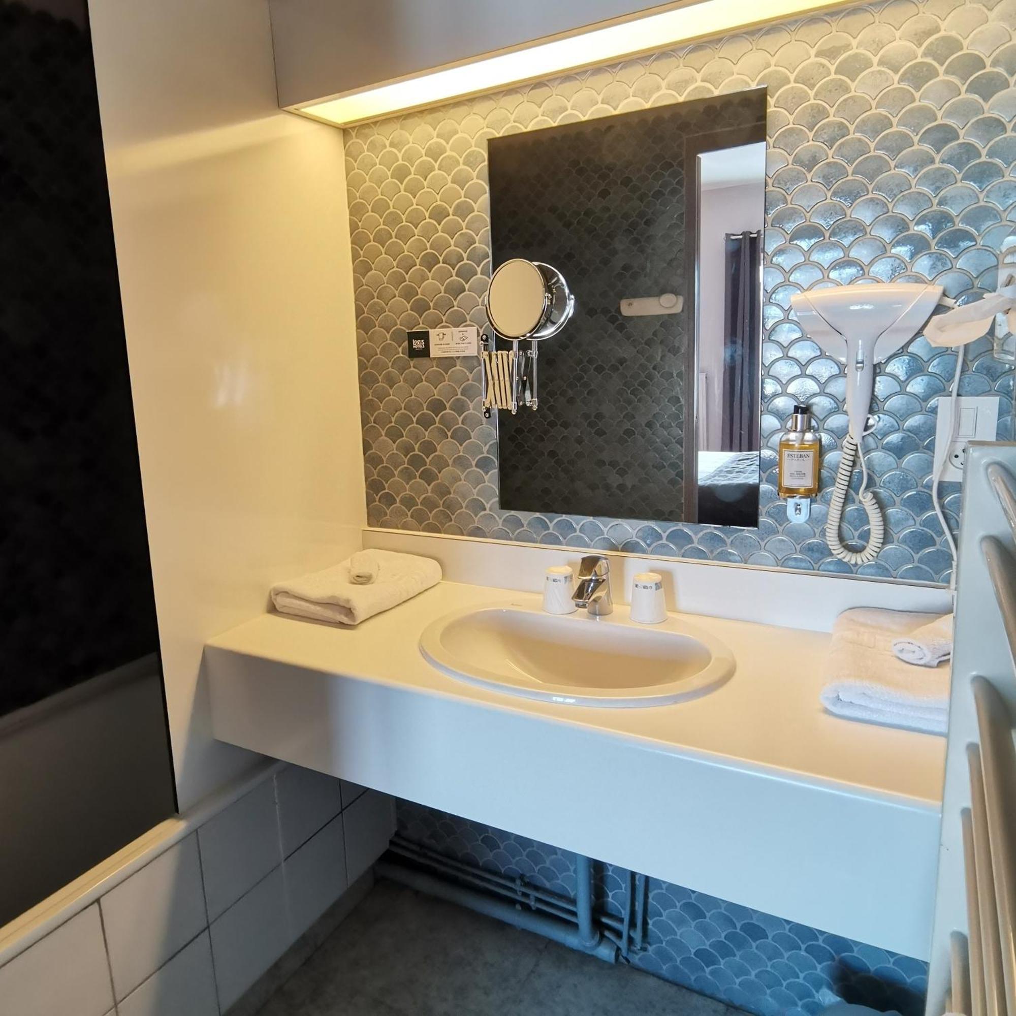 Logis Hotel Le Cerf Briare Kültér fotó